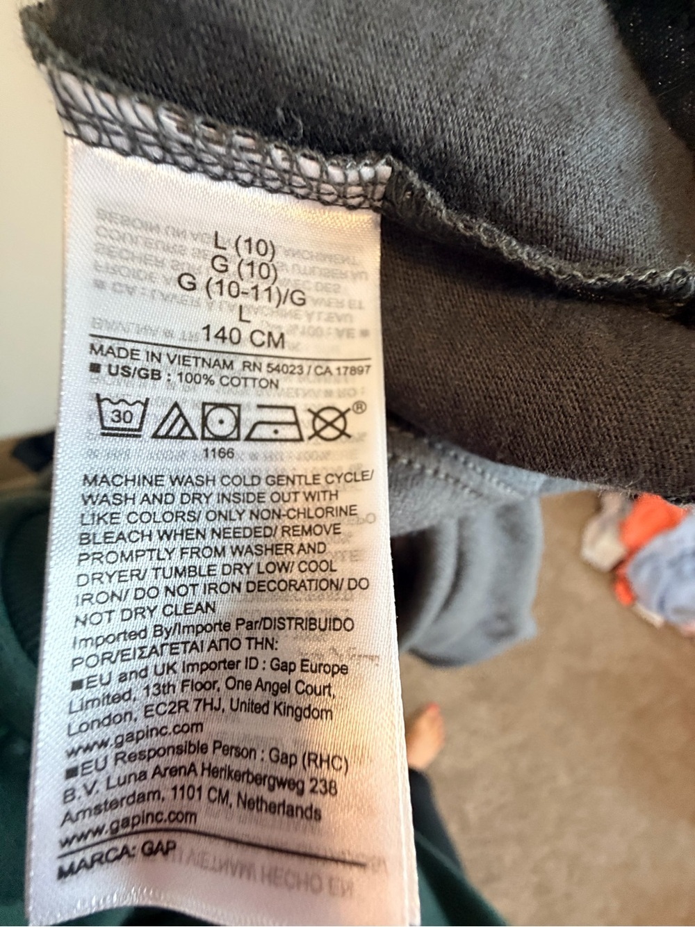 Gap girls long sleeve t shirt with crystal star appliqués size large gray - Picture 5 of 5